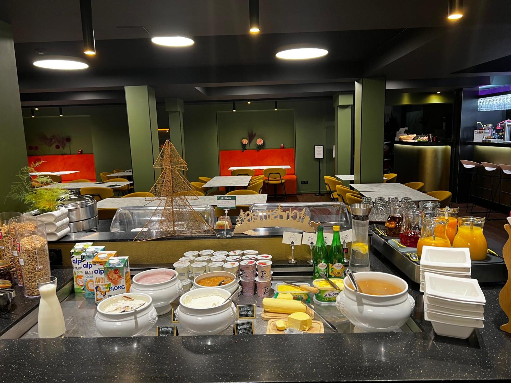 Brit Hotel, Spa & Restaurant - Colmar Est ビシュビア エクステリア 写真
