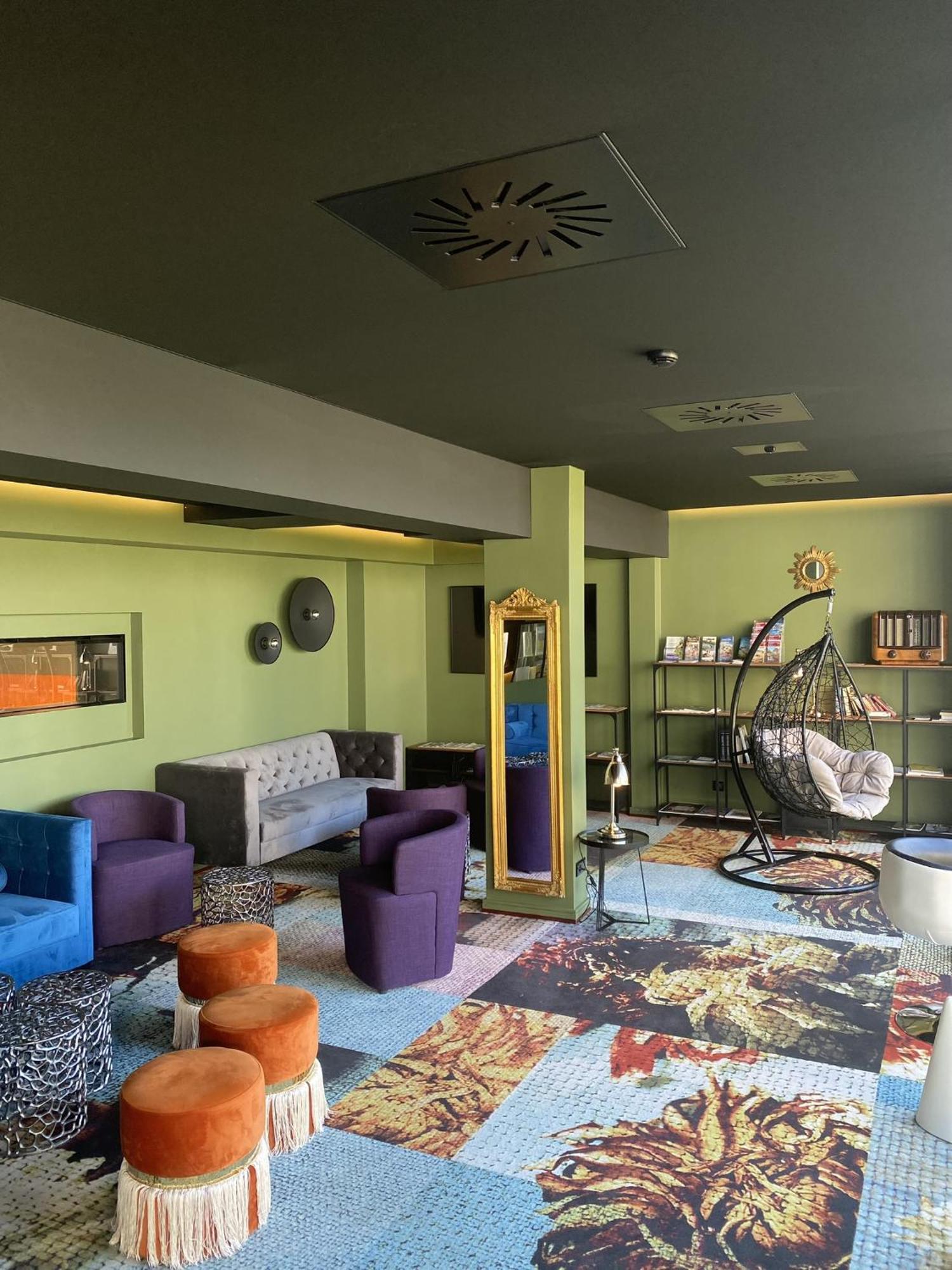 Brit Hotel, Spa & Restaurant - Colmar Est ビシュビア エクステリア 写真